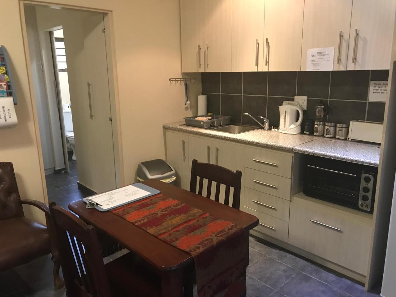 A Little Guesthouse 블룸폰테인 외부 사진